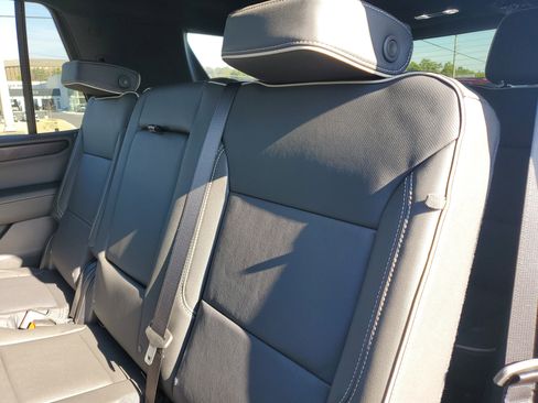 New 2026 GMC Yukon Elevation image 12