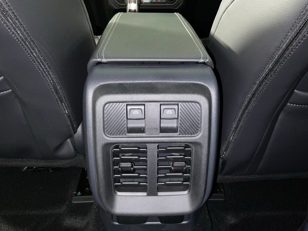 New 2026 Ford Bronco Outer Banks AWD/4WD image 17