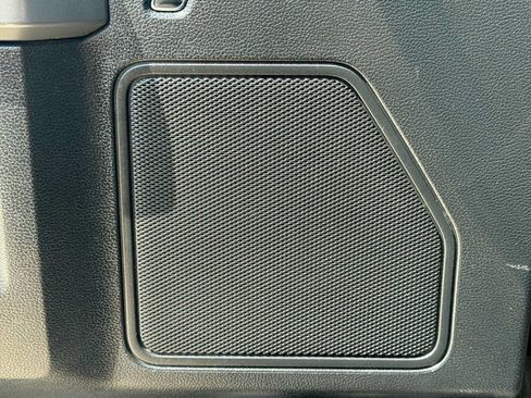 Used 2017 Ford F150 XLT w/ Equipment Group 302A Luxury AWD/4WD image 29