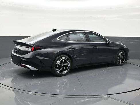 Used 2024 Hyundai Sonata SEL w/ Convenience Package FWD image 6
