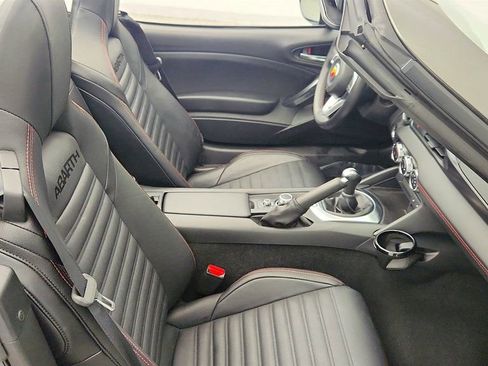 Used 2020 FIAT 124 Spider Abarth w/ Convenience Group image 23