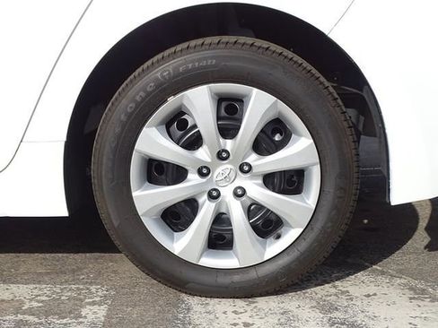 Used 2024 Toyota Corolla LE FWD image 31