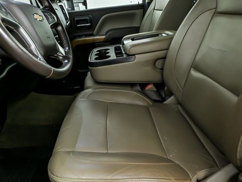 Used 2017 Chevrolet Silverado 1500 LTZ w/ Max Trailering Package image 19