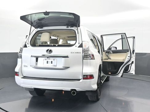 Used 2023 Lexus GX 460 Premium image 82