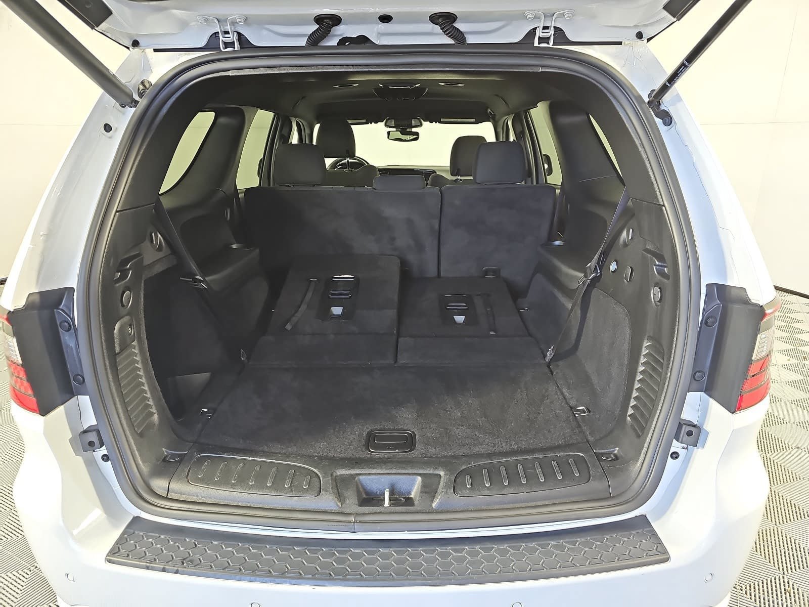 Used 2025 Dodge Durango GT AWD/4WD image 12
