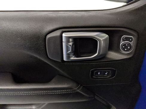 Used 2021 Jeep Wrangler Unlimited Sahara w/ Cold Weather Group image 15