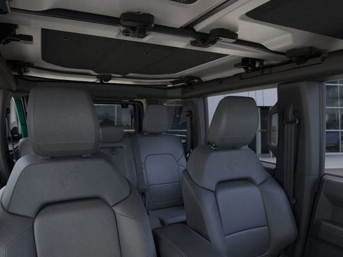 New 2025 Ford Bronco Badlands image 13