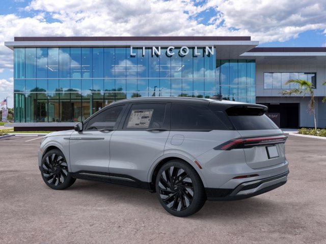 New 2026 Lincoln Nautilus Reserve AWD/4WD image 4