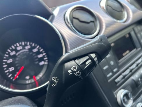 Used 2017 Ford Mustang Coupe image 22