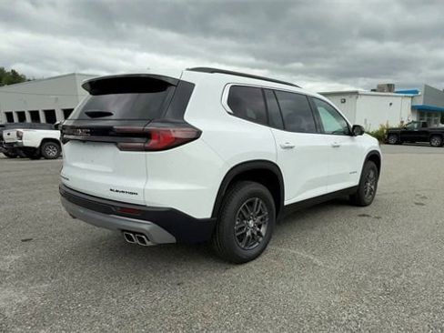 New 2025 GMC Acadia Elevation image 8