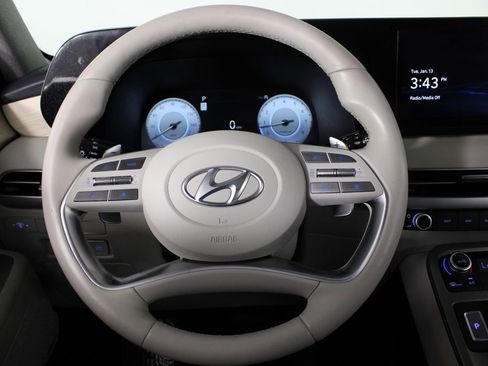 Used 2023 Hyundai Palisade Limited image 9