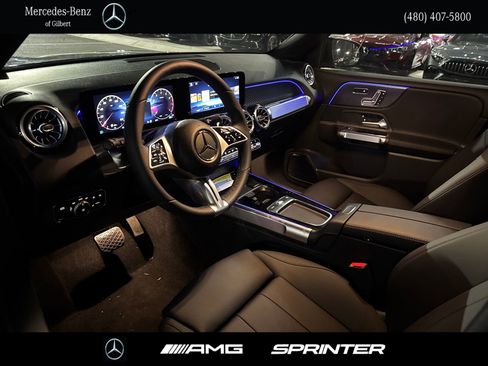 New 2025 Mercedes-Benz GLB 250 image 10