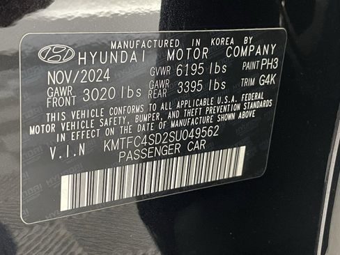 Used 2025 Genesis G90 3.5T image 22