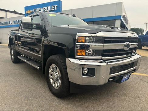Used 2019 Chevrolet Silverado 2500 LTZ w/ Duramax Plus Package AWD/4WD image 12