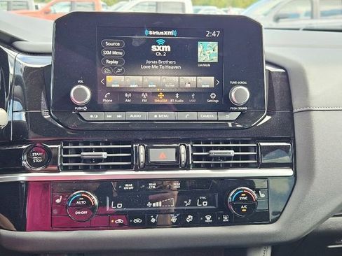 New 2025 Nissan Pathfinder SV image 17