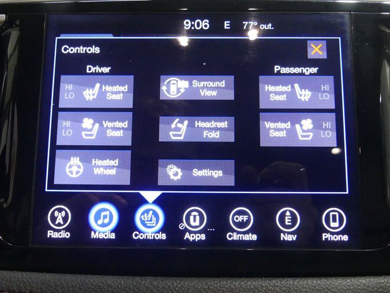 Used 2017 Chrysler Pacifica Limited w/ UConnect Theater Package FWD image 41