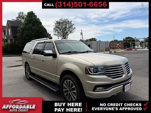 Used 2017 Lincoln Navigator L Select image 7