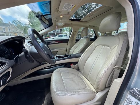 Used 2013 Lincoln MKZ Hybrid FWD image 7