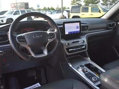 Used 2022 Ford Explorer Timberline w/ Timberline Technology Package AWD/4WD image 21