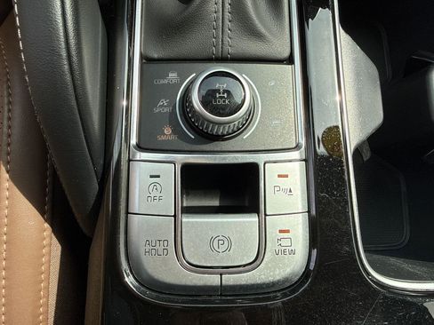 Used 2021 Kia Telluride SX w/ SX Prestige Package image 23