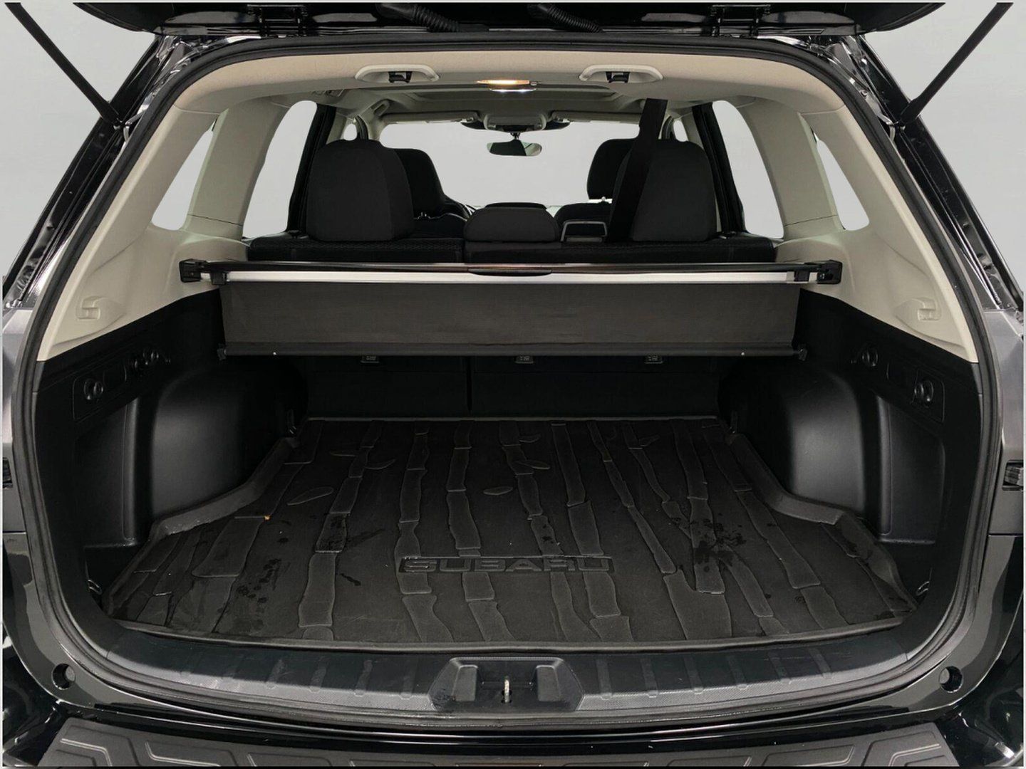 Used 2024 Subaru Forester Premium AWD/4WD image 6