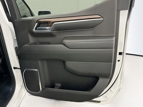 Used 2024 Chevrolet Silverado 1500 LT image 31