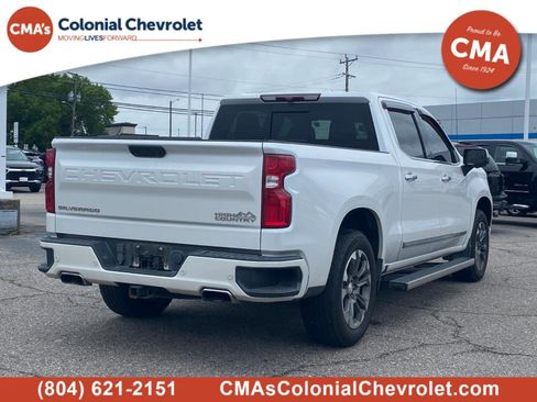 Used 2022 Chevrolet Silverado 1500 High Country w/ Z71 Off-Road Package AWD/4WD image 3
