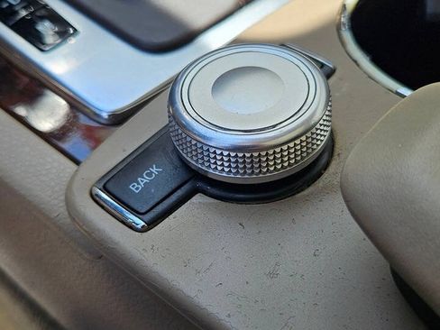 Used 2010 Mercedes-Benz E 550 Coupe image 86