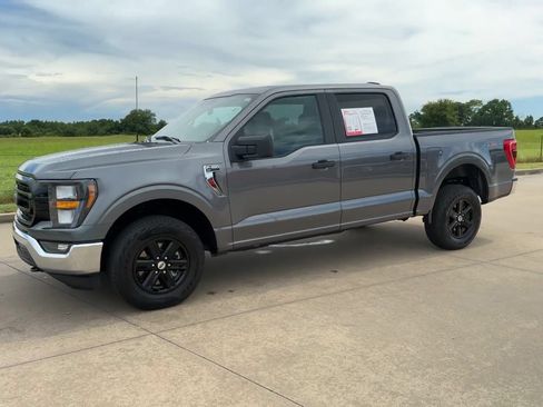 Used 2023 Ford F150 XLT AWD/4WD image 4