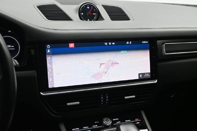 Used 2021 Porsche Cayenne GTS AWD/4WD image 13