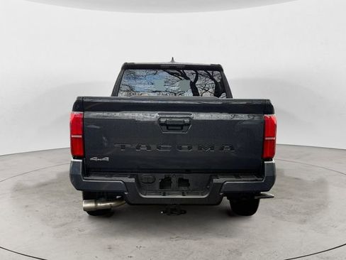 Used 2025 Toyota Tacoma SR5 AWD/4WD image 4
