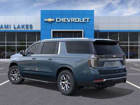 New 2025 Chevrolet Suburban Premier image 3
