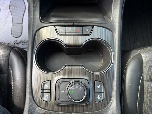 Certified 2023 GMC Acadia SLT w/ Elevation Edition AWD/4WD image 22