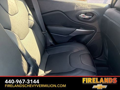 Used 2022 Jeep Cherokee Limited w/ Mopar Interior Package image 37