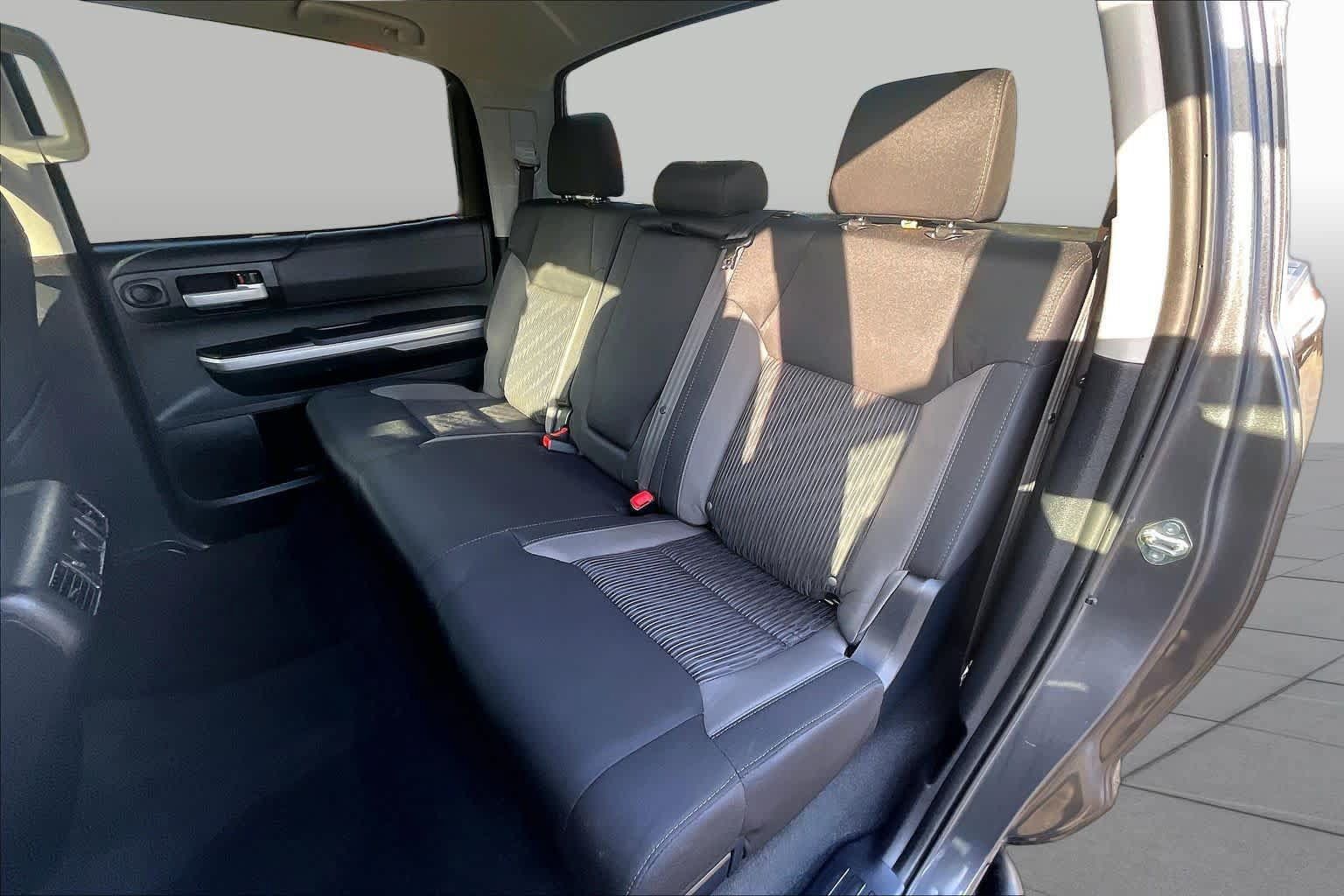 Used 2017 Toyota Tundra SR5 w/ TRD Off Road Package AWD/4WD image 19