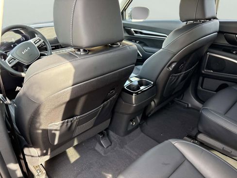 New 2025 Kia Telluride S image 17