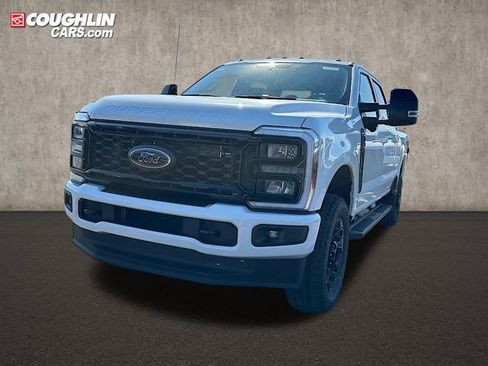 New 2026 Ford F350 Lariat w/ Black Appearance Package image 3