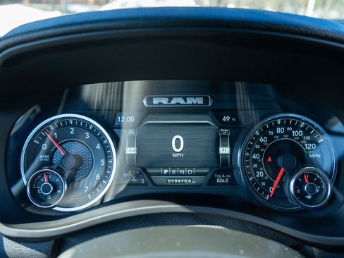 Used 2024 RAM 2500 Big Horn w/ Level 2 Equipment Group image 11