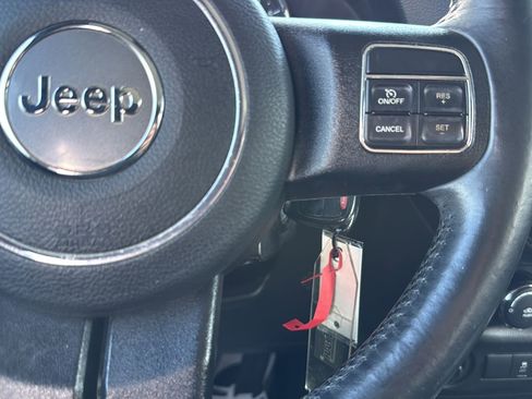 Used 2015 Jeep Wrangler Unlimited Sport w/ Quick Order Package 24S AWD/4WD image 15