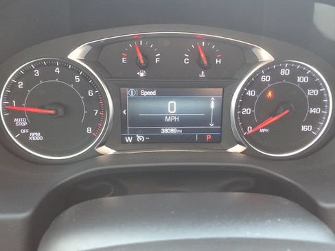 Used 2023 GMC Acadia SLE w/ Driver Convenience Package FWD image 26