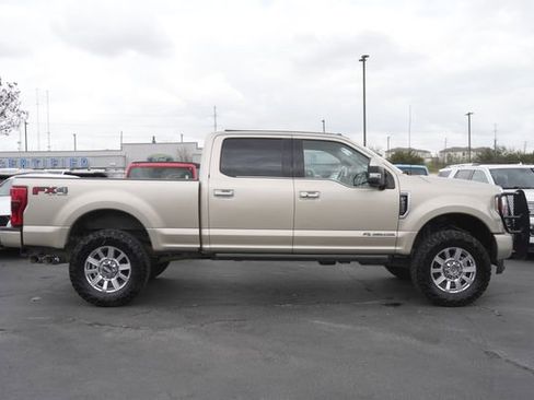 Used 2018 Ford F250 Limited image 5