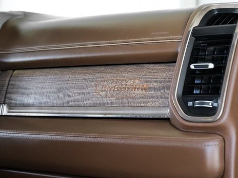 Used 2019 RAM 2500 Limited AWD/4WD image 43