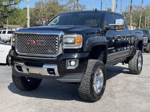 Used 2016 GMC Sierra 2500 Denali w/ Duramax Plus Package image 10