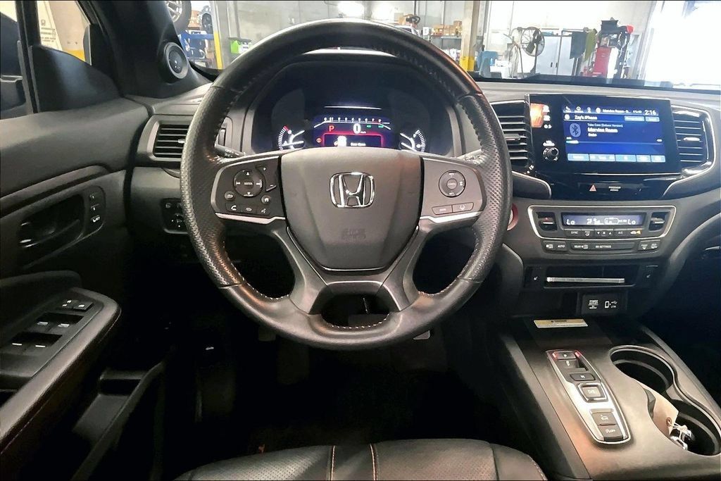 Used 2022 Honda Passport TrailSport image 4