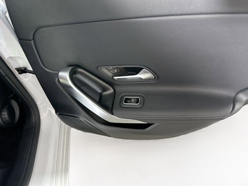 Used 2022 Mercedes-Benz A 220 image 28