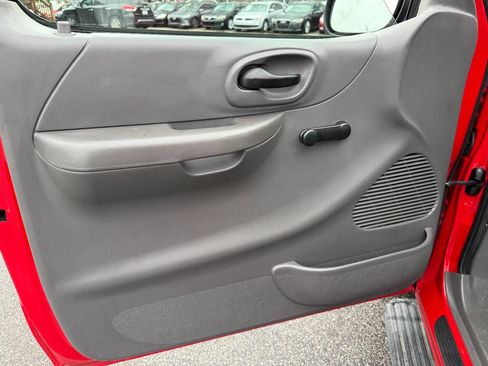 Used 2002 Ford F150 XL image 19