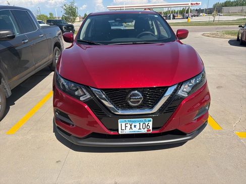 Used 2020 Nissan Rogue Sport S AWD/4WD image 3