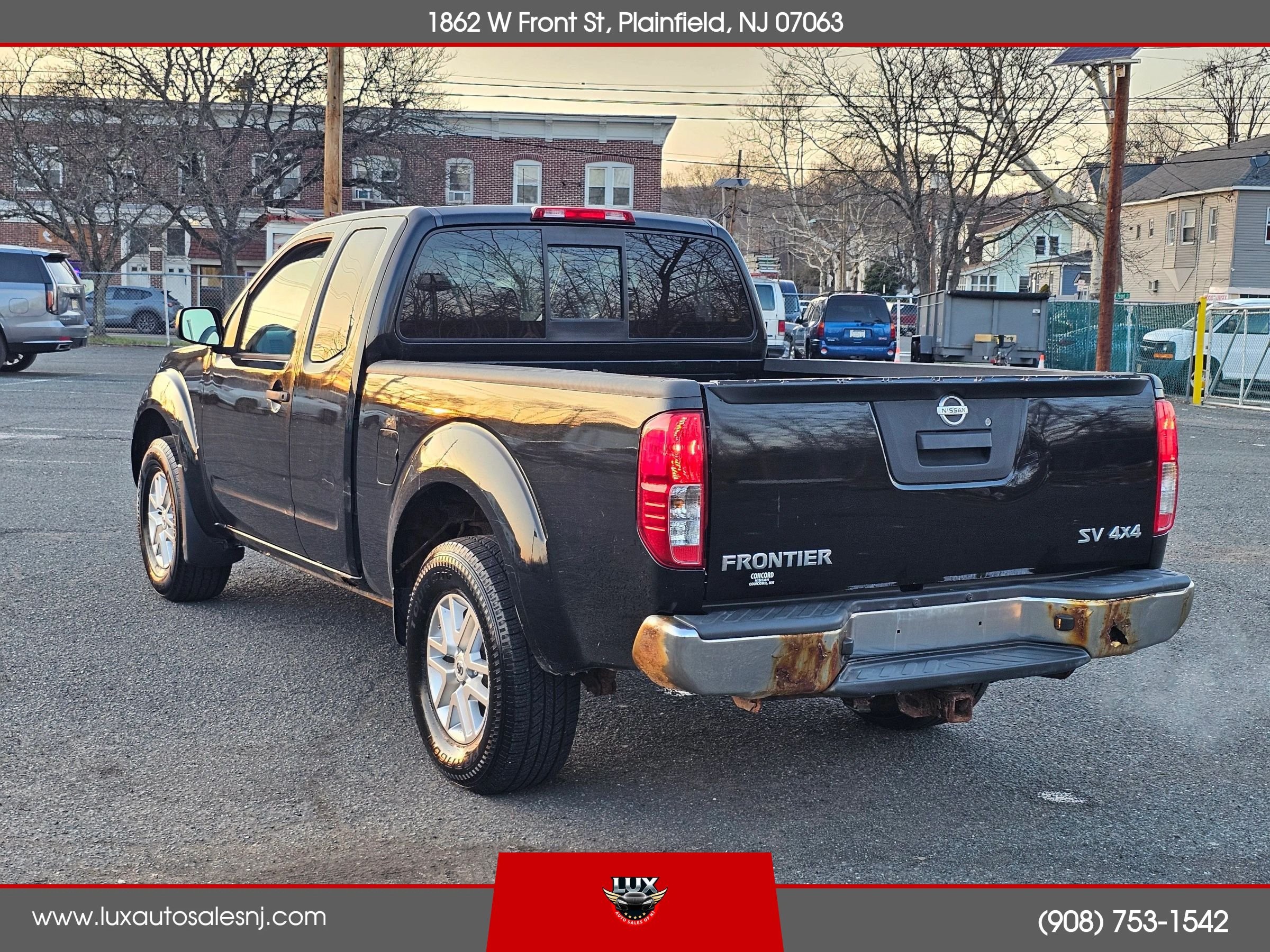 Used 2015 Nissan Frontier SV AWD/4WD image 8