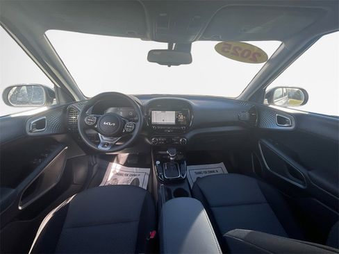 New 2025 Kia Soul S image 22