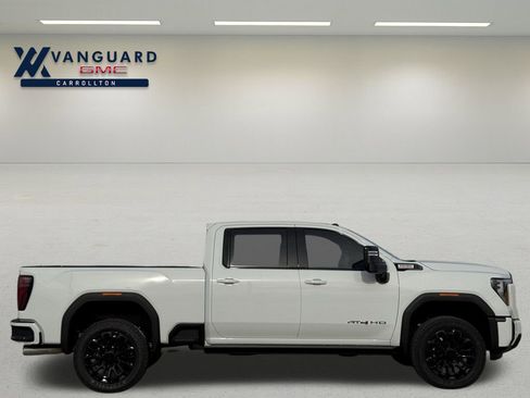 New 2026 GMC Sierra 2500 AT4 w/ AT4 Premium Plus Package image 3